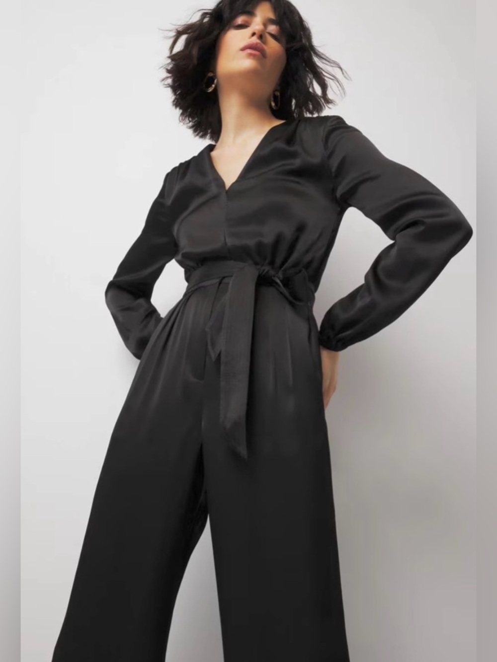 White House Black Market 🆕 Black Satin Long-Sleeve Wide-Leg Jumpsuit size 4P